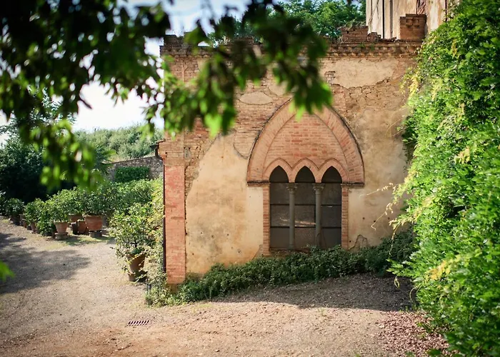 Tenuta Di Monaciano *